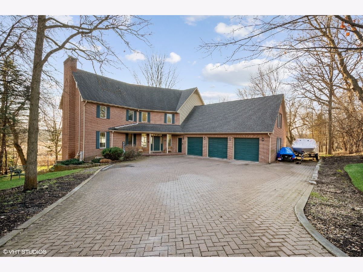 Homes Sold Lakeland Estates Lake Barrington Illinois, 26132 Greenbriar