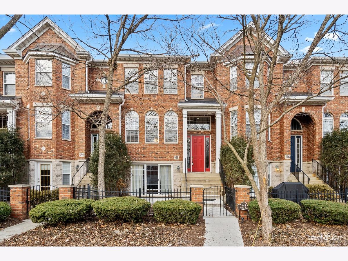 Townhomes Rented Vintage Club Naperville Illinois, 948 Shandrew