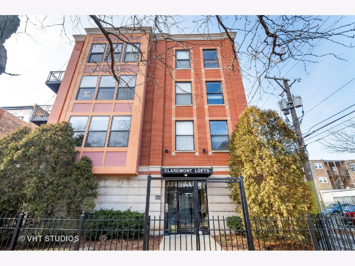 Homes & Condominiums Sold St Bens Chicago Illinois, 3944 Claremont