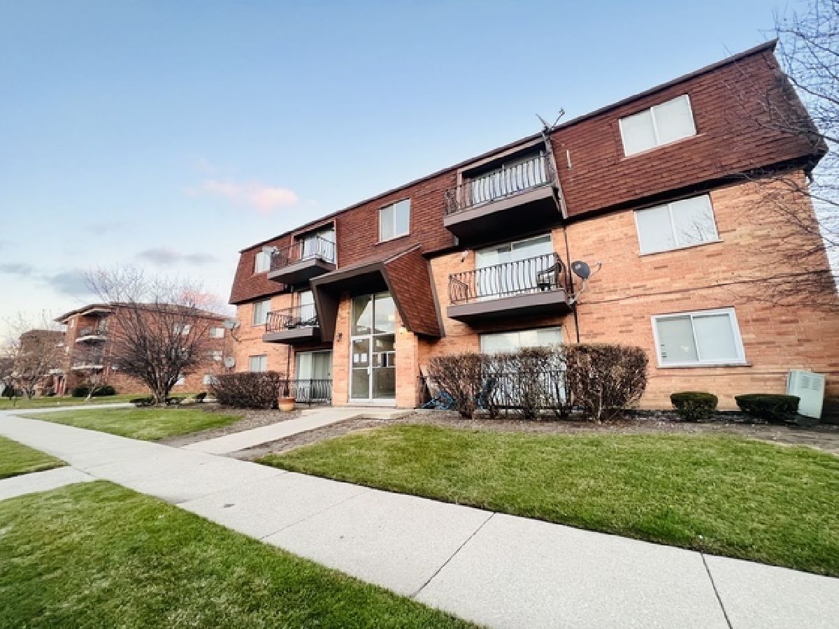 Condominiums Rented Lacrosse Park Alsip Illinois, 12741 Lacrosse