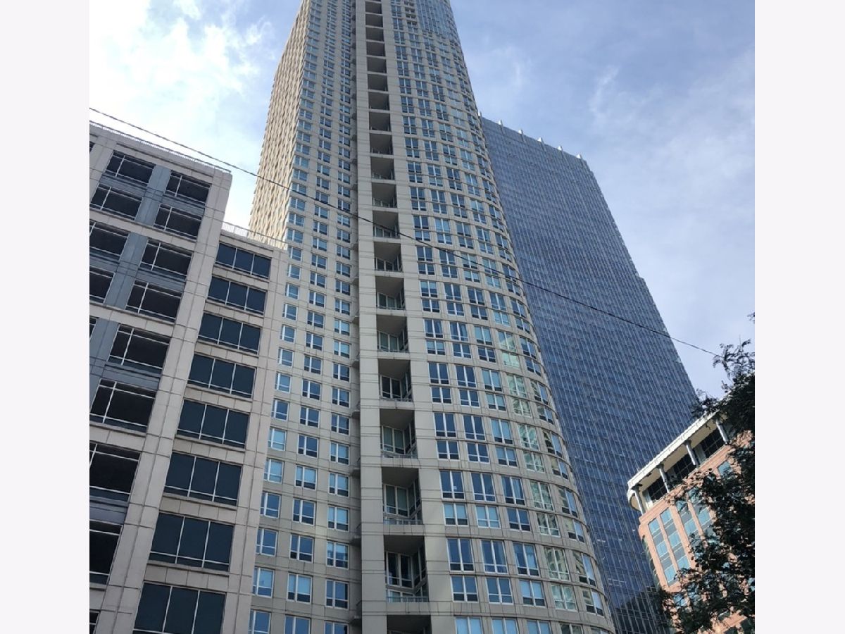 Condominiums Sold The Sterling Chicago Illinois, 345 La Salle