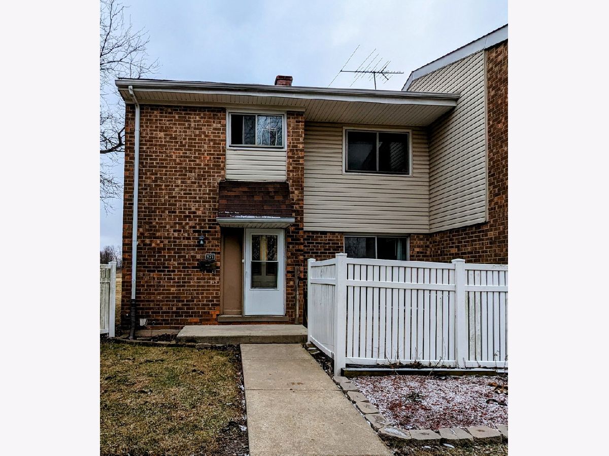 Townhomes Sold Russet Oaks University Park Illinois, 921 White Oak