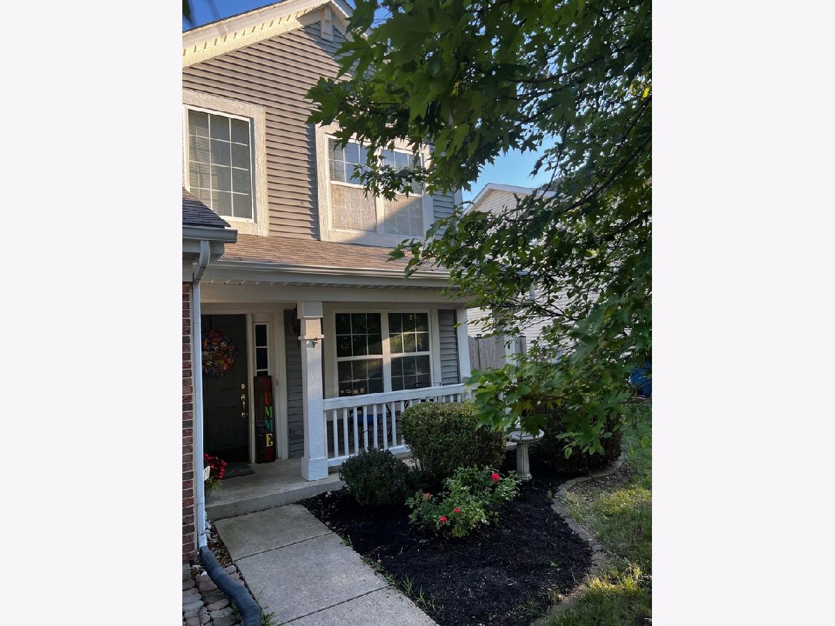 Townhomes & Homes Sold Cambridge Crest Crest Hill Illinois, 21447 Loch