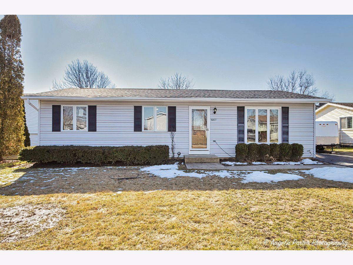 Homes Sold Highland Meadows Zion Illinois, 4013 Tartan