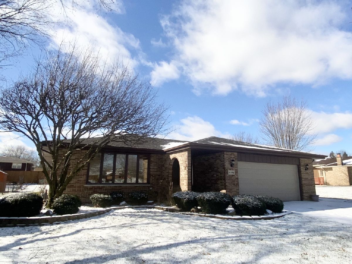 Homes Rented Pinewood Orland Park Illinois, 14748 Sprucecreek