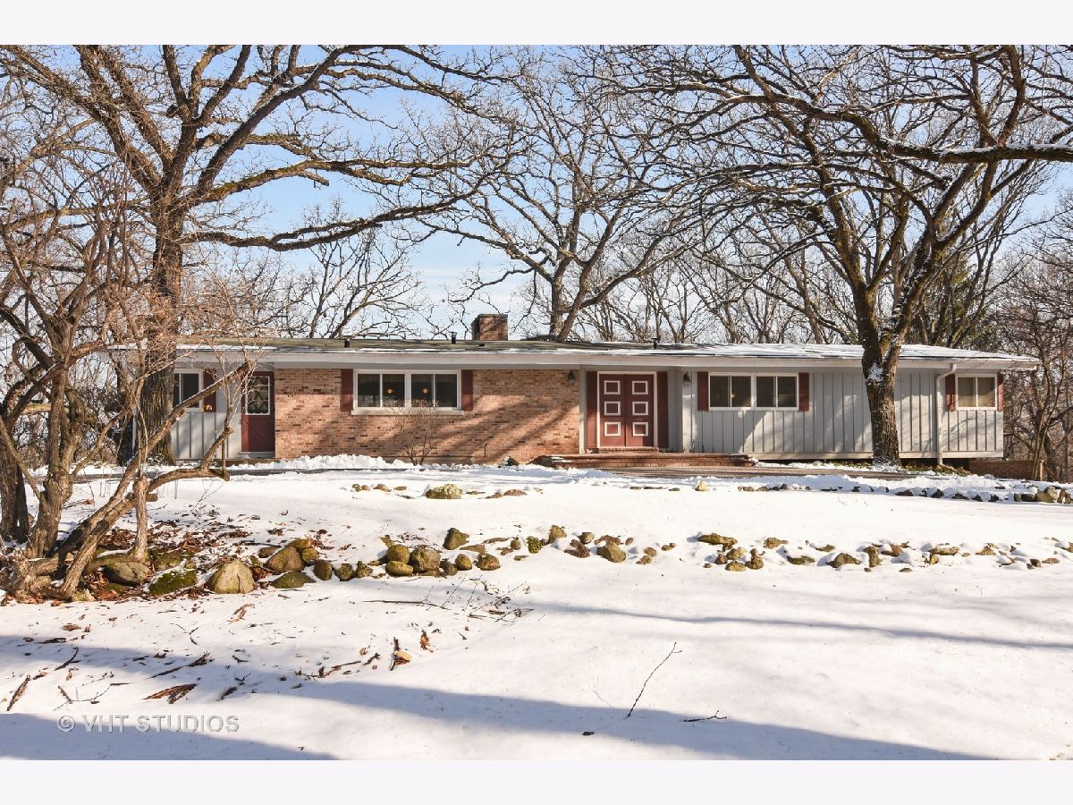  Rented Barrington Hills Illinois, 5 Saville Row