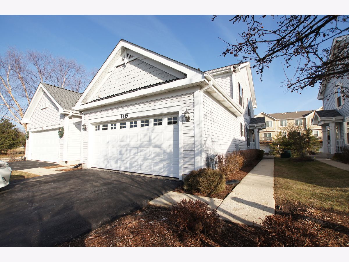 Townhomes Rented Insignia Ridge Mundelein Illinois, 1415 Wesley