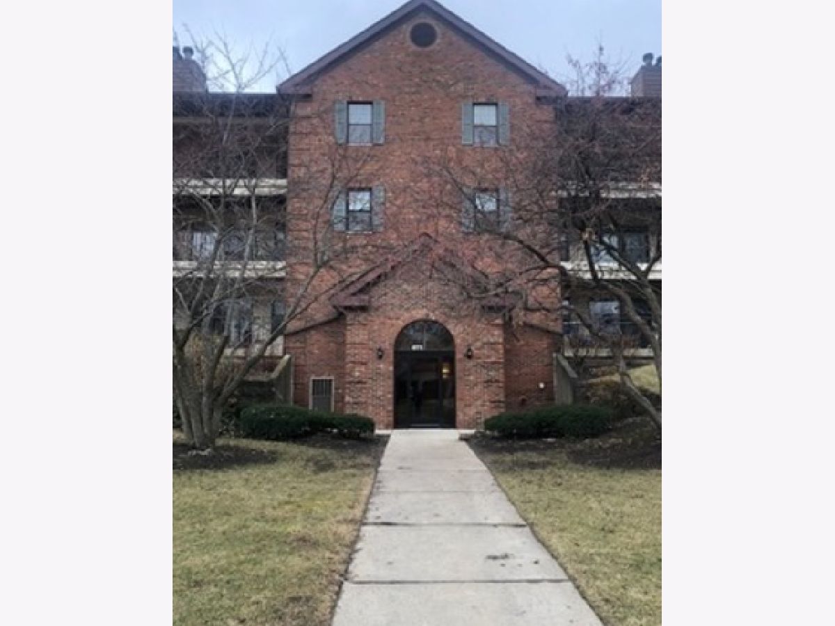 Condominiums Sold Chatham East Buffalo Grove Illinois, 671 Hapsfield
