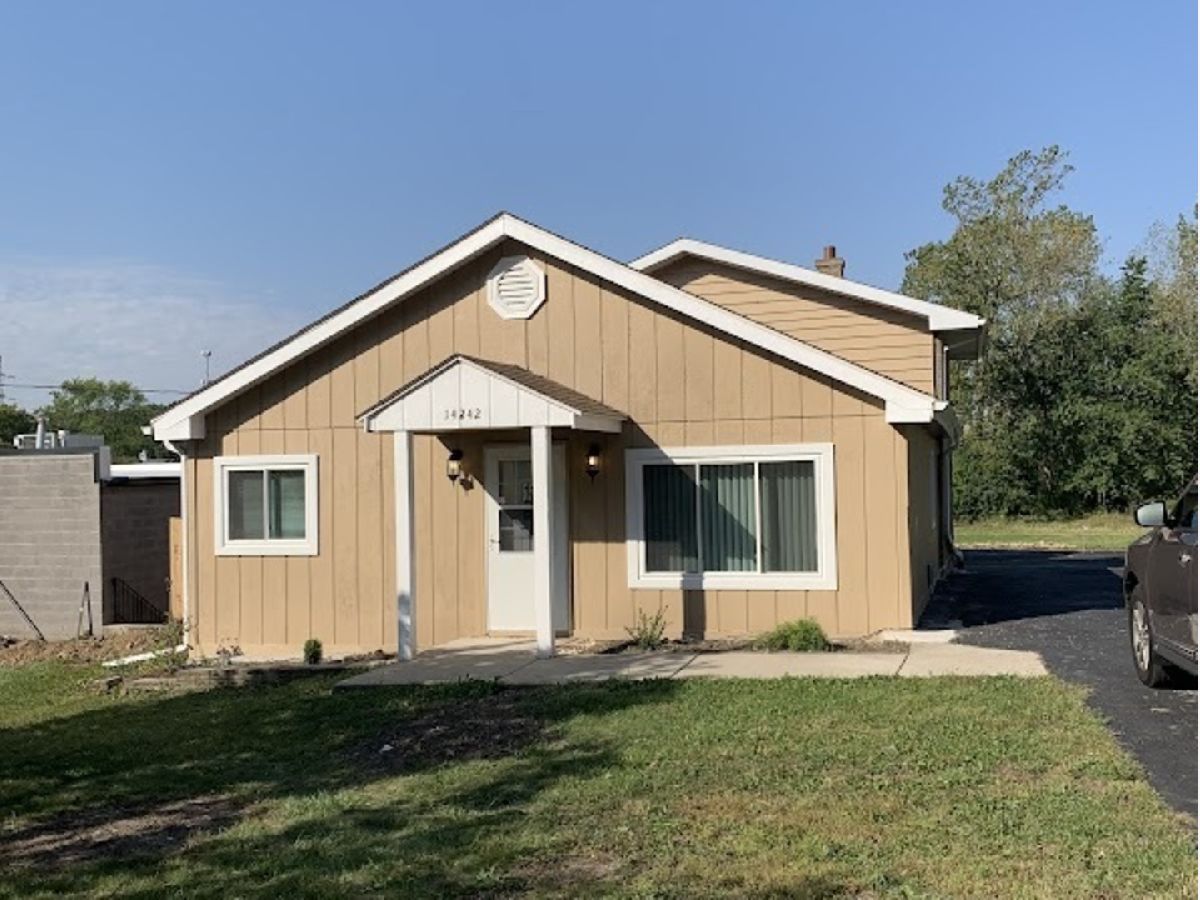 Homes Rented Lemont Farms Homer Glen Illinois, 14242 Elm