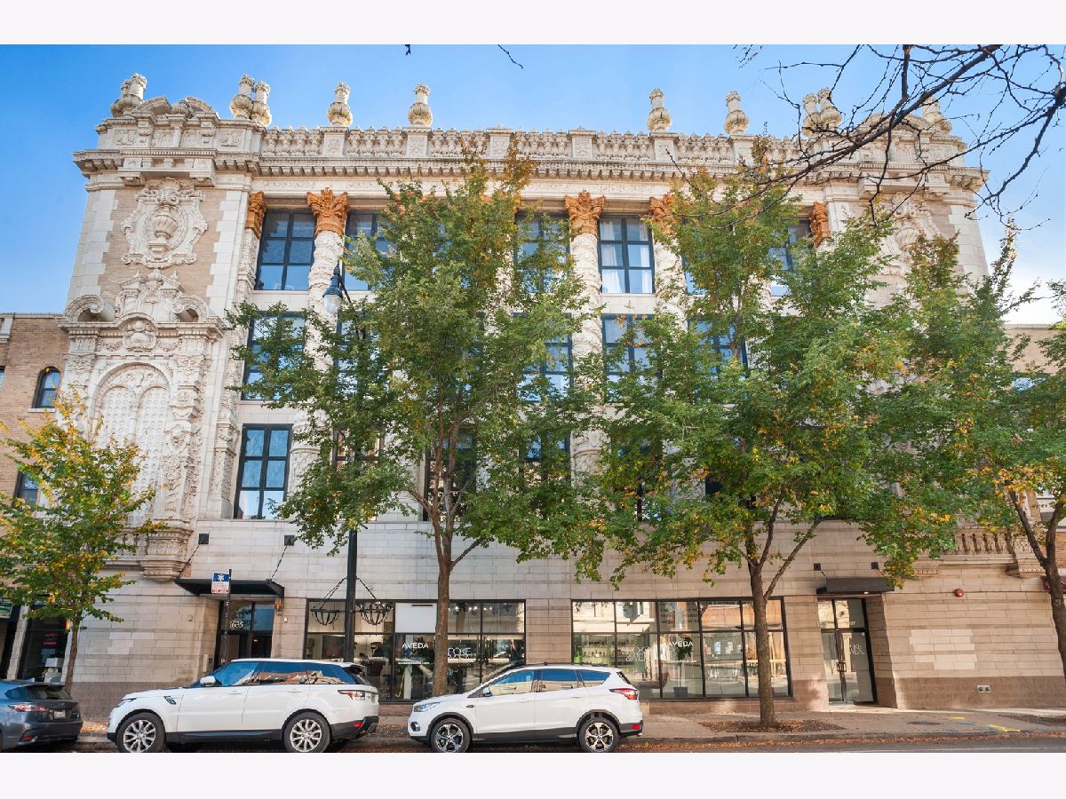 Condominiums Sold Cinema Lofts Chicago Illinois, 1635 Belmont