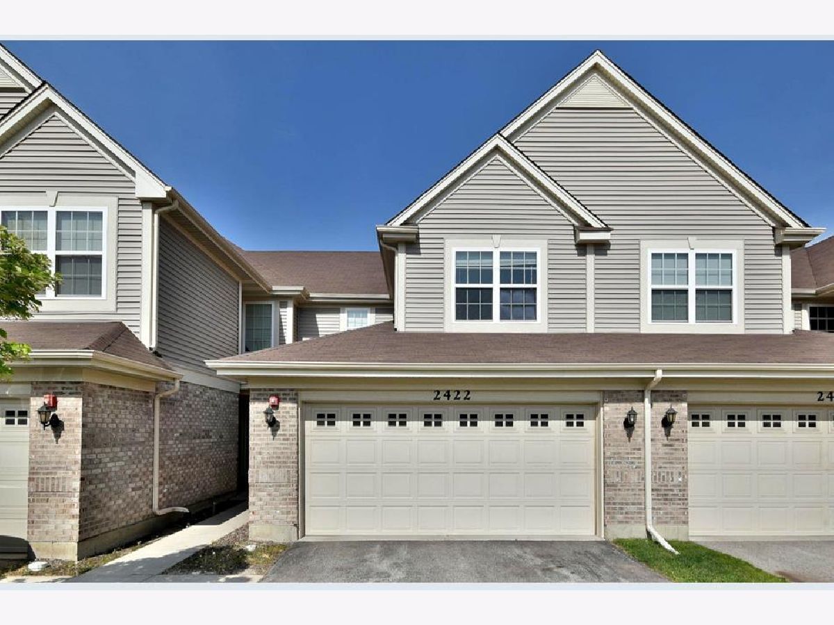 Townhomes Rented Buckingham Courte Des Plaines Illinois, 2422 Birch