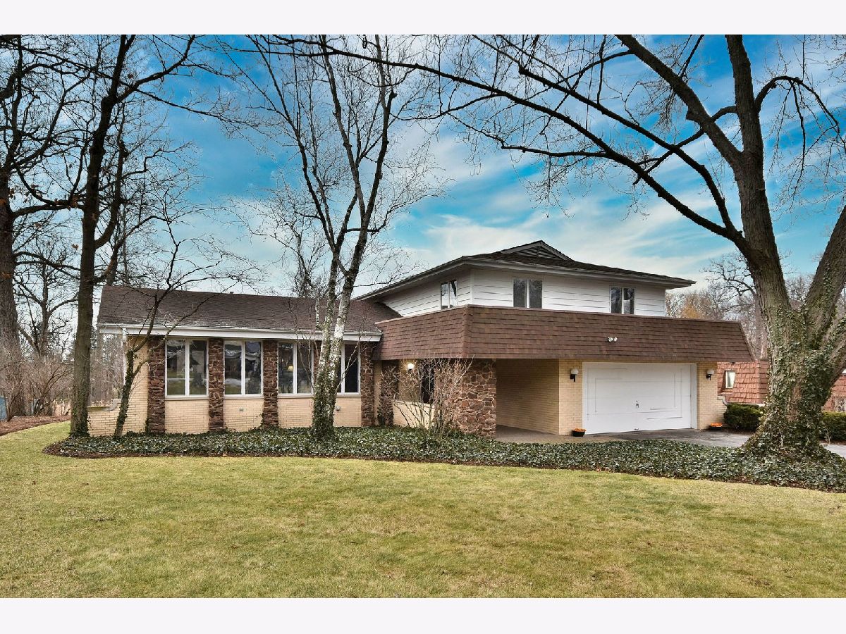 Homes Sold Glen Ellyn Woods Glen Ellyn Illinois, 23W101 Kings