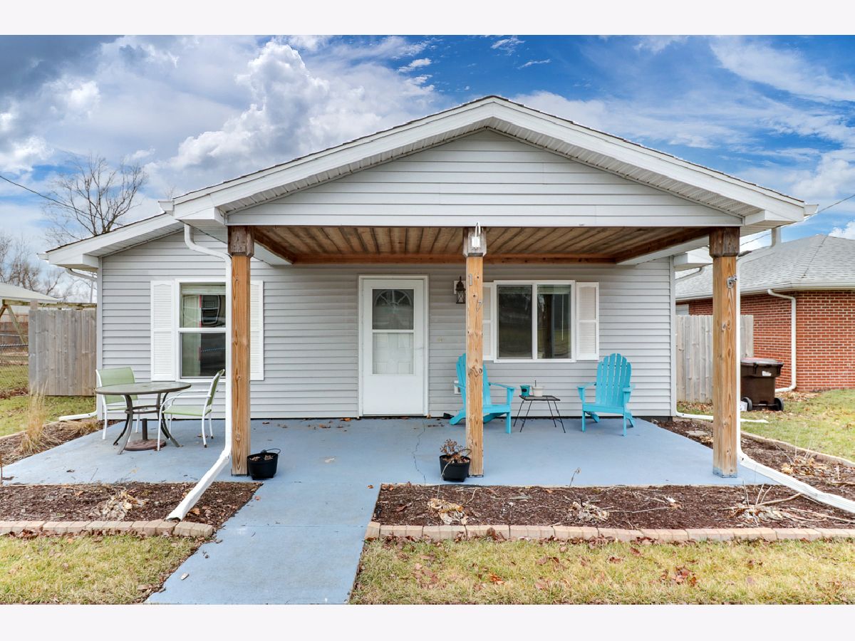 Sold Congerville Illinois, 107 Main