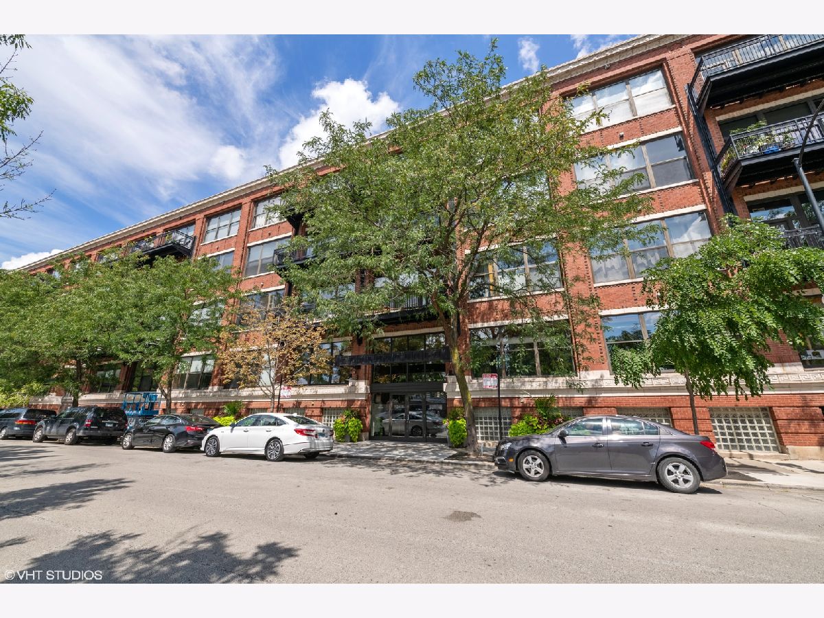 Condominiums Sold Number 10 Lofts Chicago Illinois, 1040 Adams