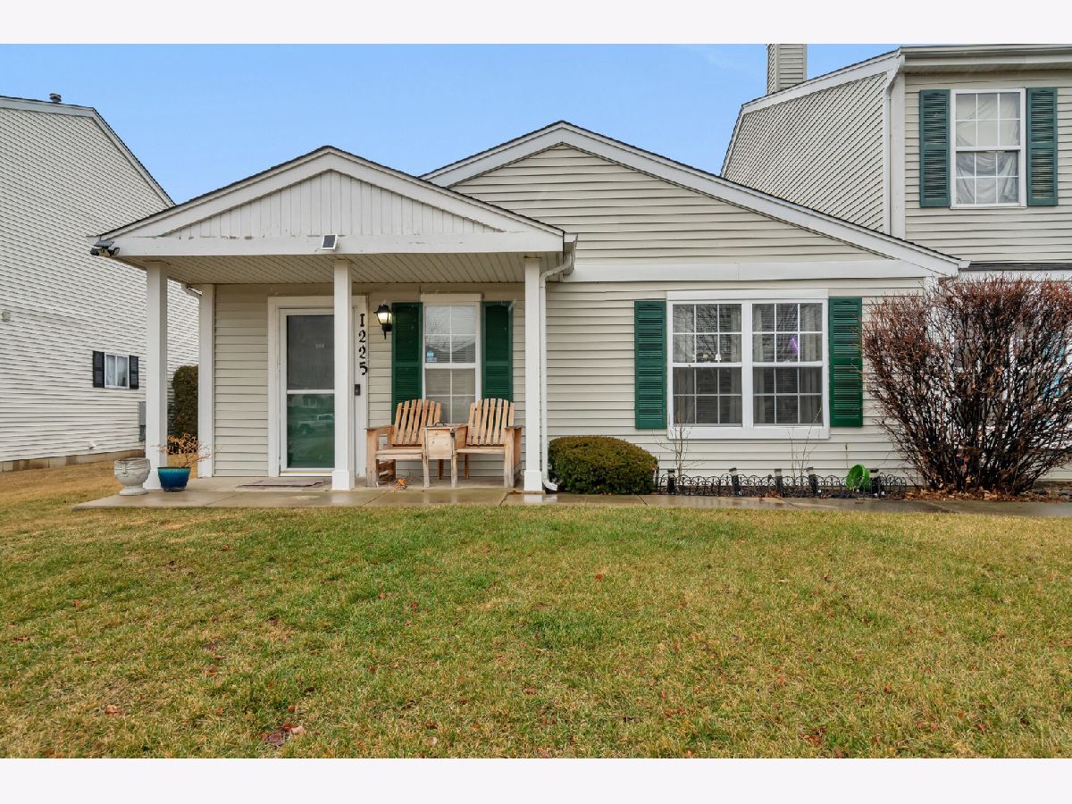 Townhomes & Condos Sold Larkins Pointe Joliet Illinois, 1225 Bayberry