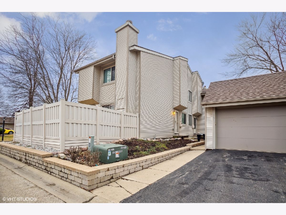 Townhomes Sold Del Lago Schaumburg Illinois, 542 Del Lago