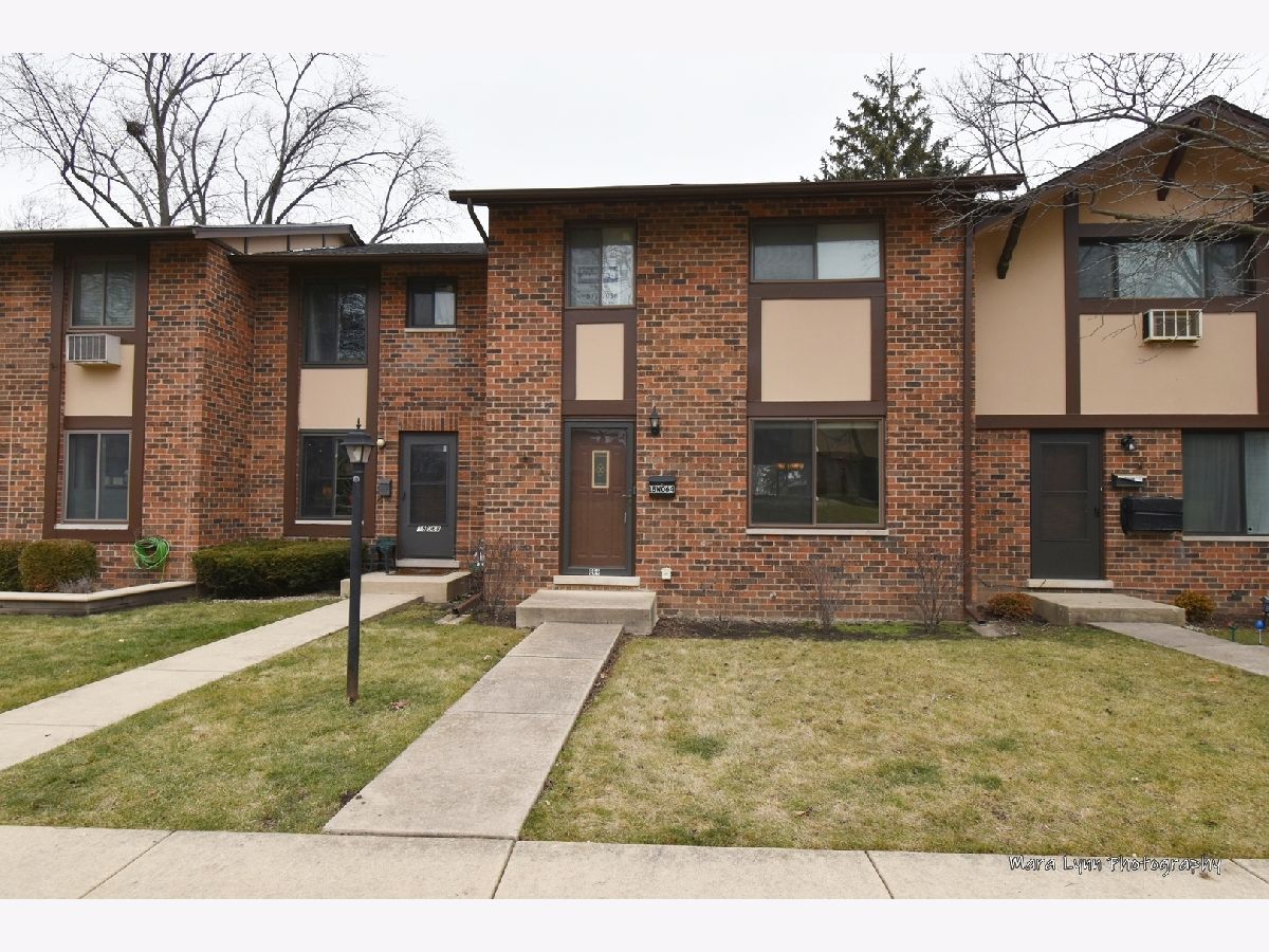 Brandywine Villa Park IL, Townhomes & Condos For Sale & For Rent