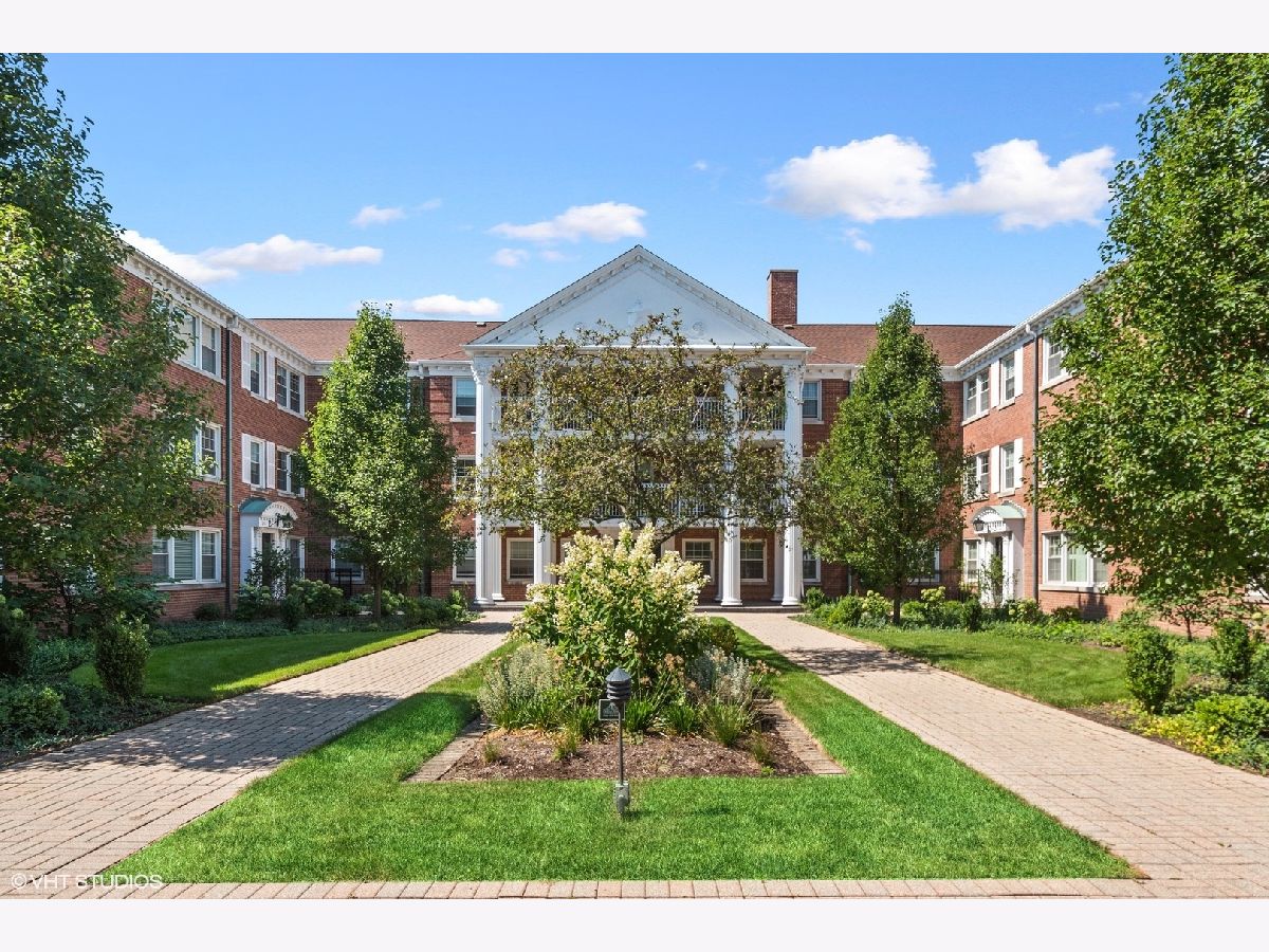 Condos & Townhomes Sold Corinthian Condominiums Evanston Illinois, 2260 Sherman