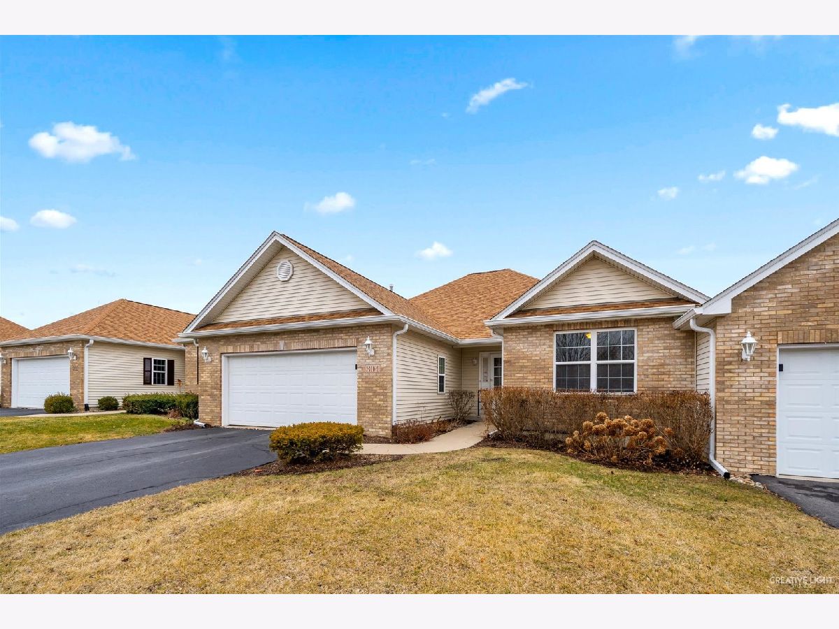 Townhomes Sold Prairie Garden Yorkville Illinois, 304 Garden