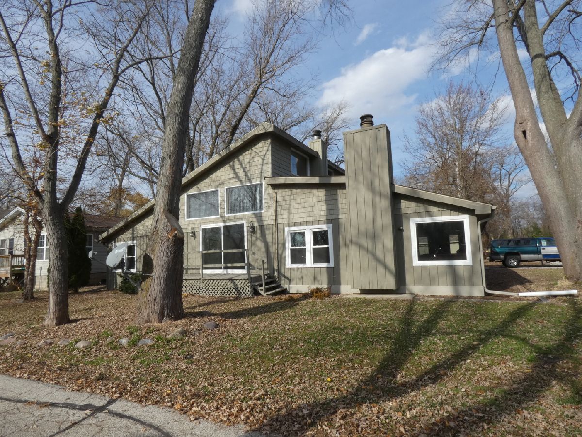 Homes Sold Bayview Beach Crystal Lake Illinois, 1310 Beach