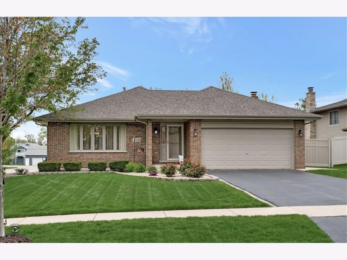 Homes Sold Bee Dee Highlands Joliet Illinois, 2912 Bisbee