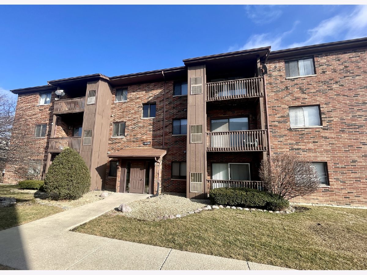 Condominiums Sold Shibui Oak Forest Illinois, 15709 Peggy