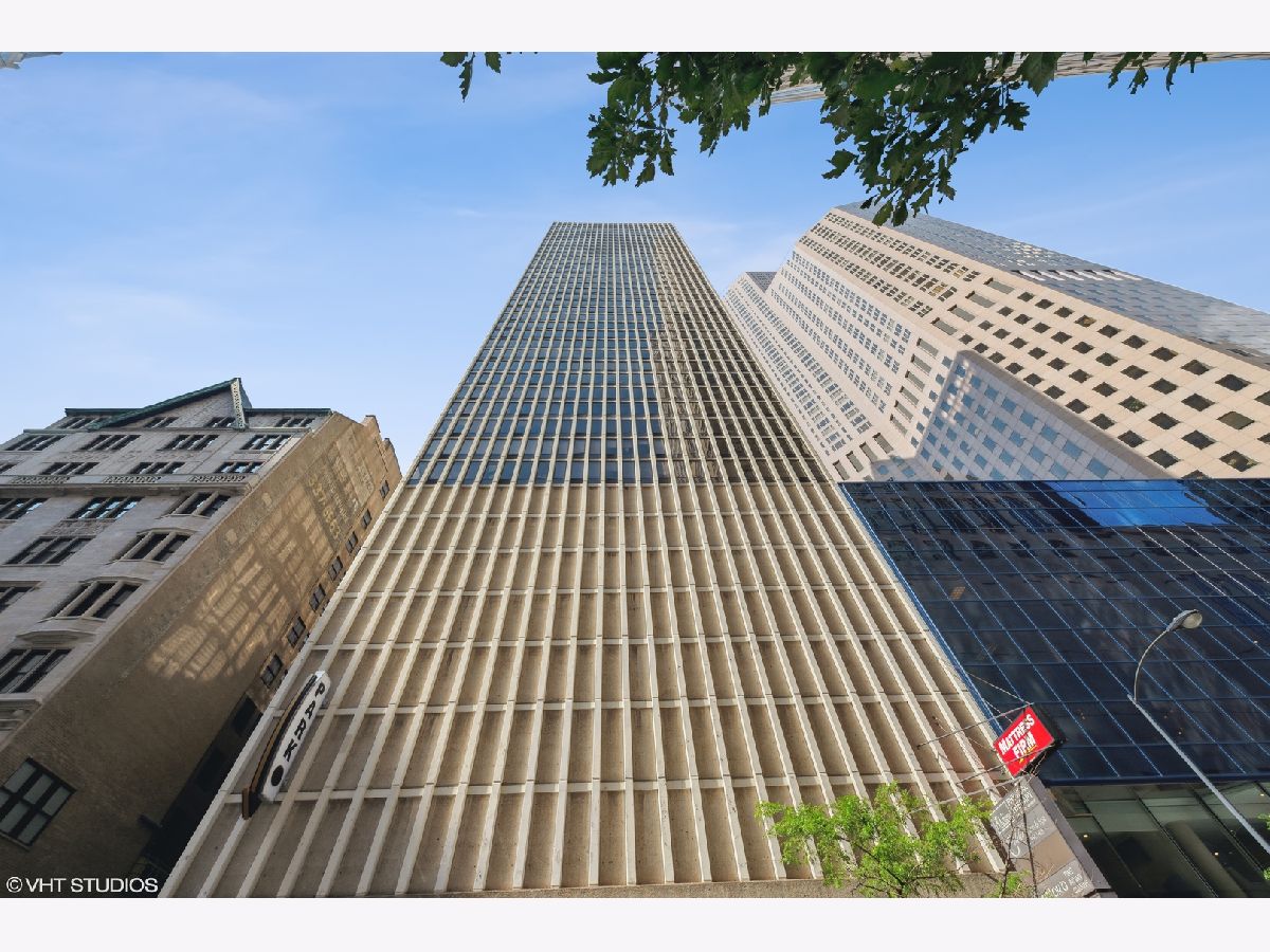 Condominiums Rented Walton Colonade Chicago Illinois, 100 Walton