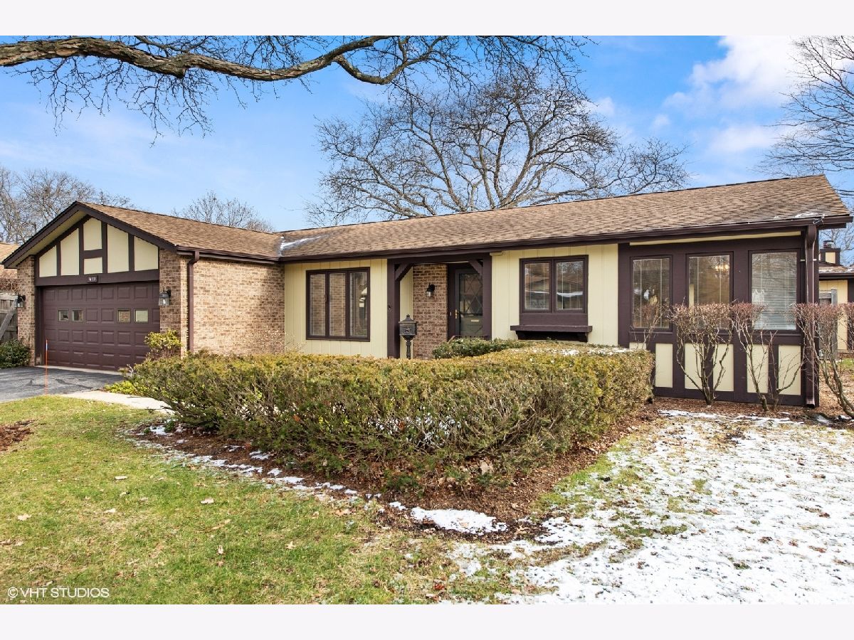 Homes & Condos & Townhomes Sold Estate Lane Glenview Illinois, 1403 Estate