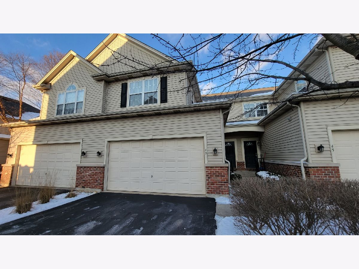 Townhomes Rented River Place South Elgin Illinois, 43 Melrose