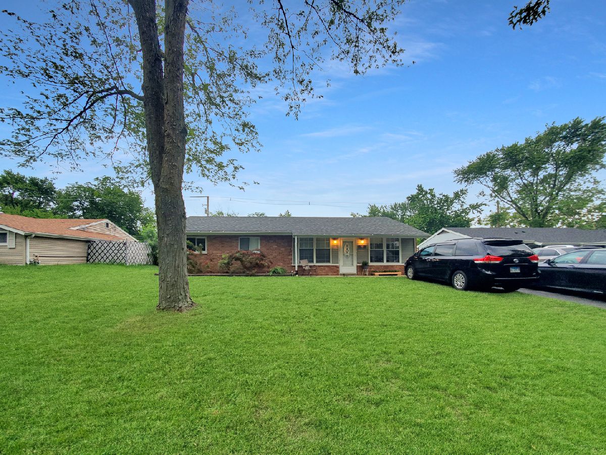 Homes Sold Westbury Bolingbrook Illinois, 145 Briarcliff