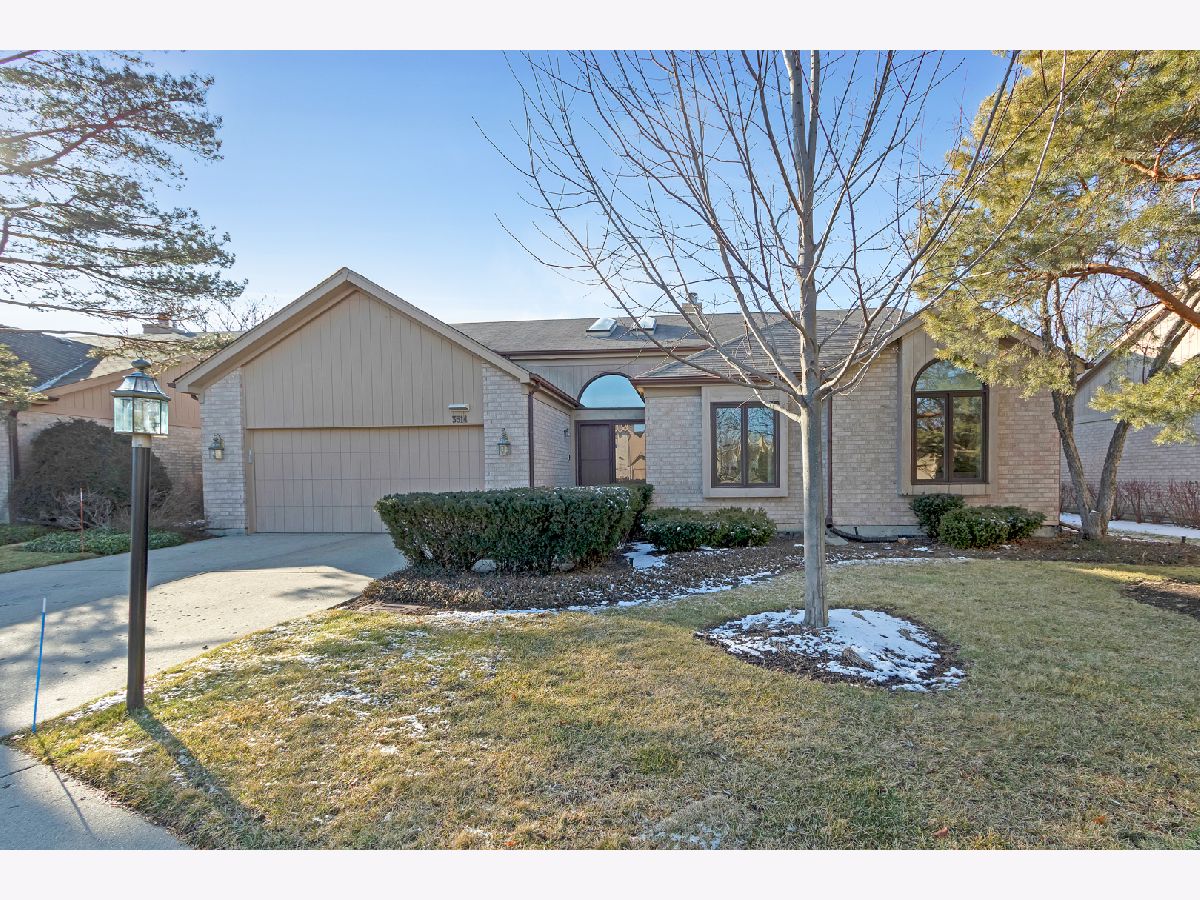 Homes & Condos & Townhomes Sold Burr Oaks Circle Northbrook Illinois, 3514 Laburnum