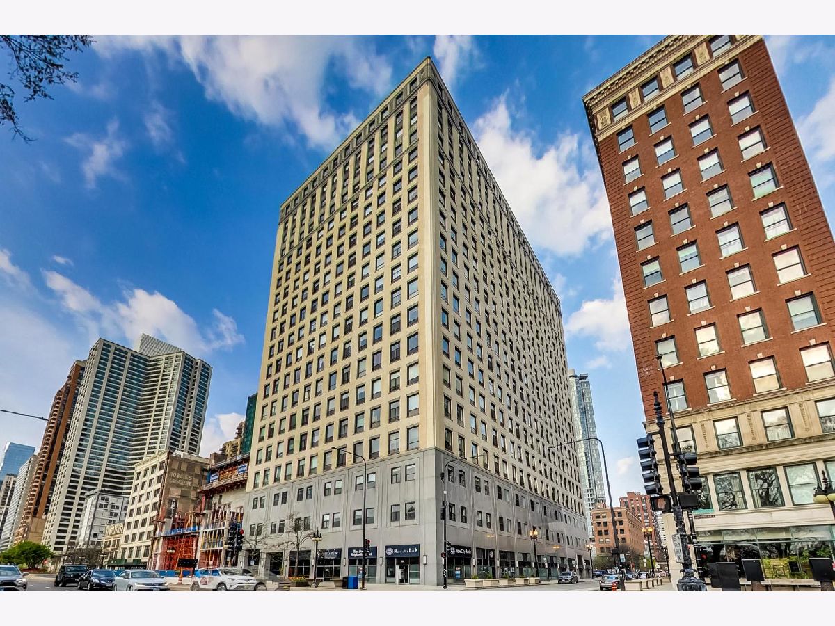 Condominiums Sold Michigan Avenue Lofts Chicago Illinois, 910 Michigan