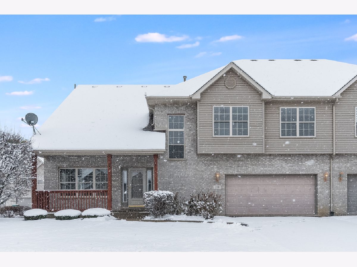 Townhomes & Homes Sold Clover Ridge Estates Lockport Illinois, 219 Clover Ridge