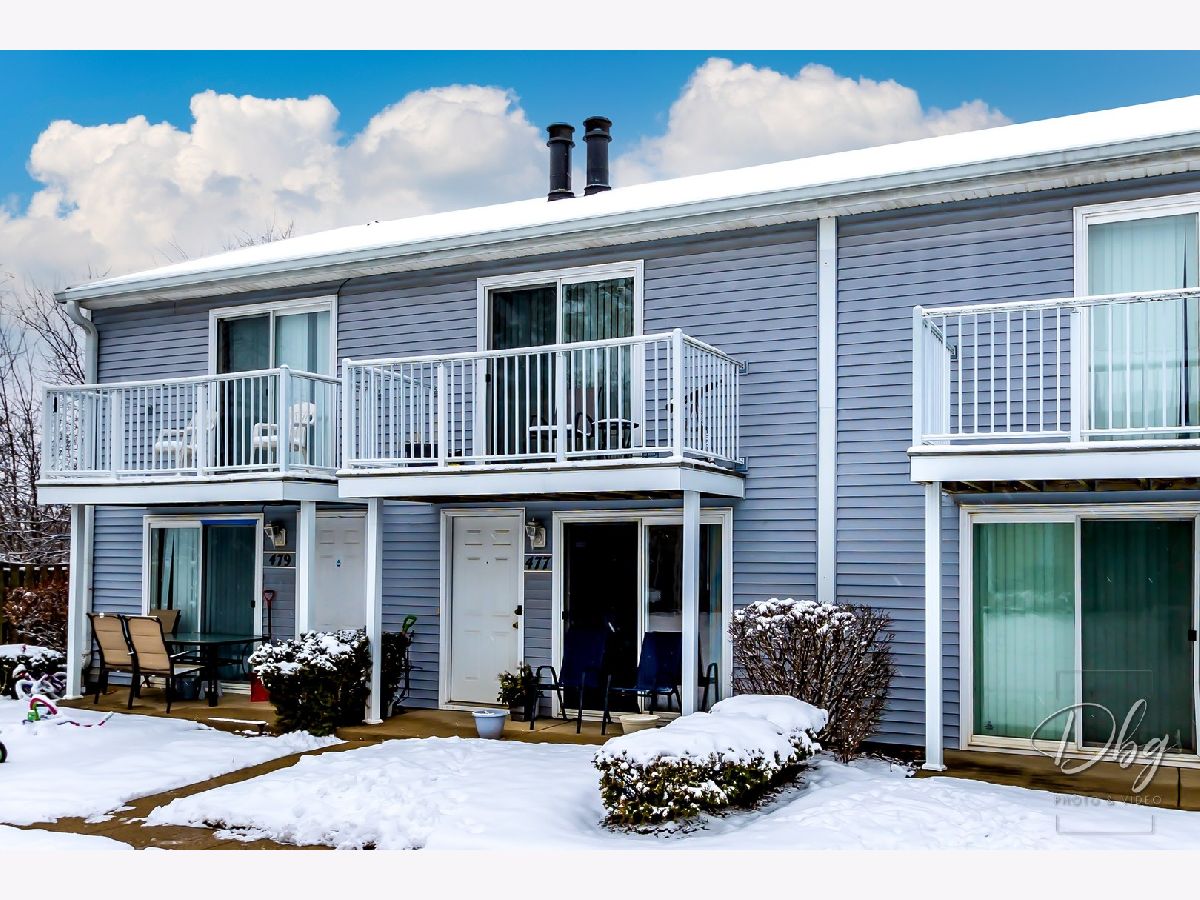 Townhomes & Condos Sold Meadow Green Round Lake Beach Illinois, 477 Meadow Green