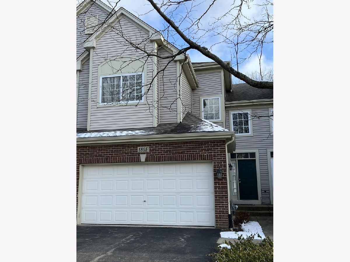 Townhomes & Condos Rented Canterbury Fields Hoffman Estates Illinois, 1805 Maureen