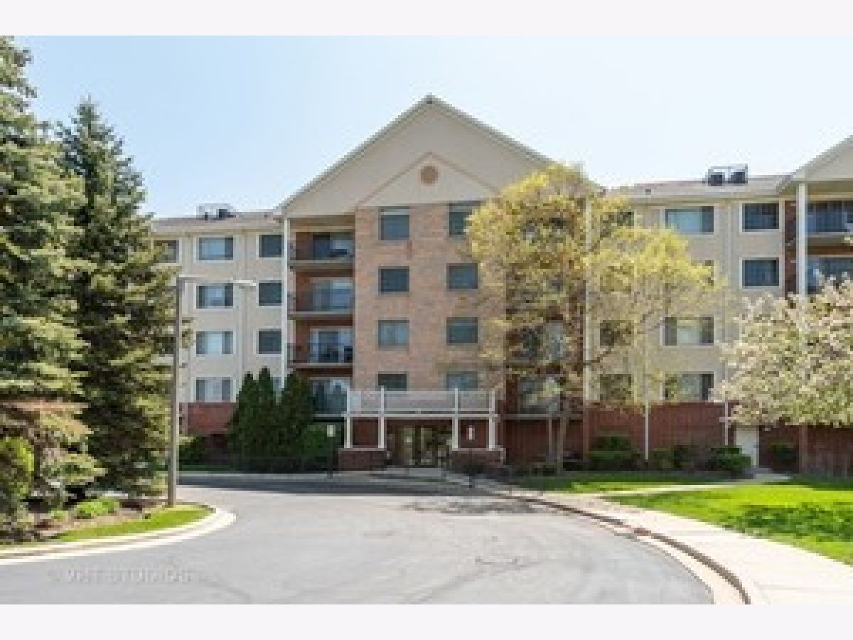 Waterfall Glen Darien IL, Townhomes & Condos For Sale & For Rent