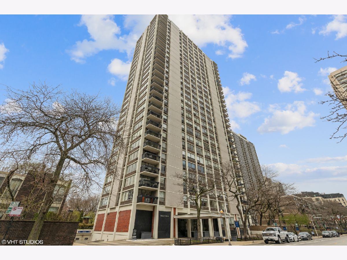 Condominiums Sold Bryant House Chicago Illinois, 1455 Sandburg