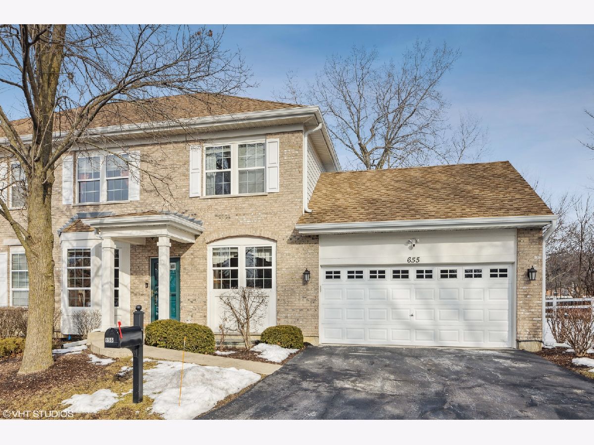 Townhomes Sold Forest Glen Carol Stream Illinois, 655 Dunhill