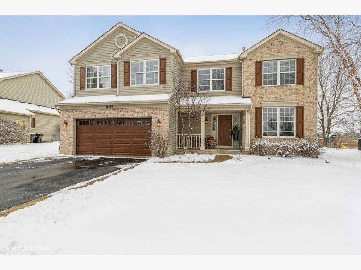 Homes Sold Harvest Run Crystal Lake Illinois, 947 Wheatland
