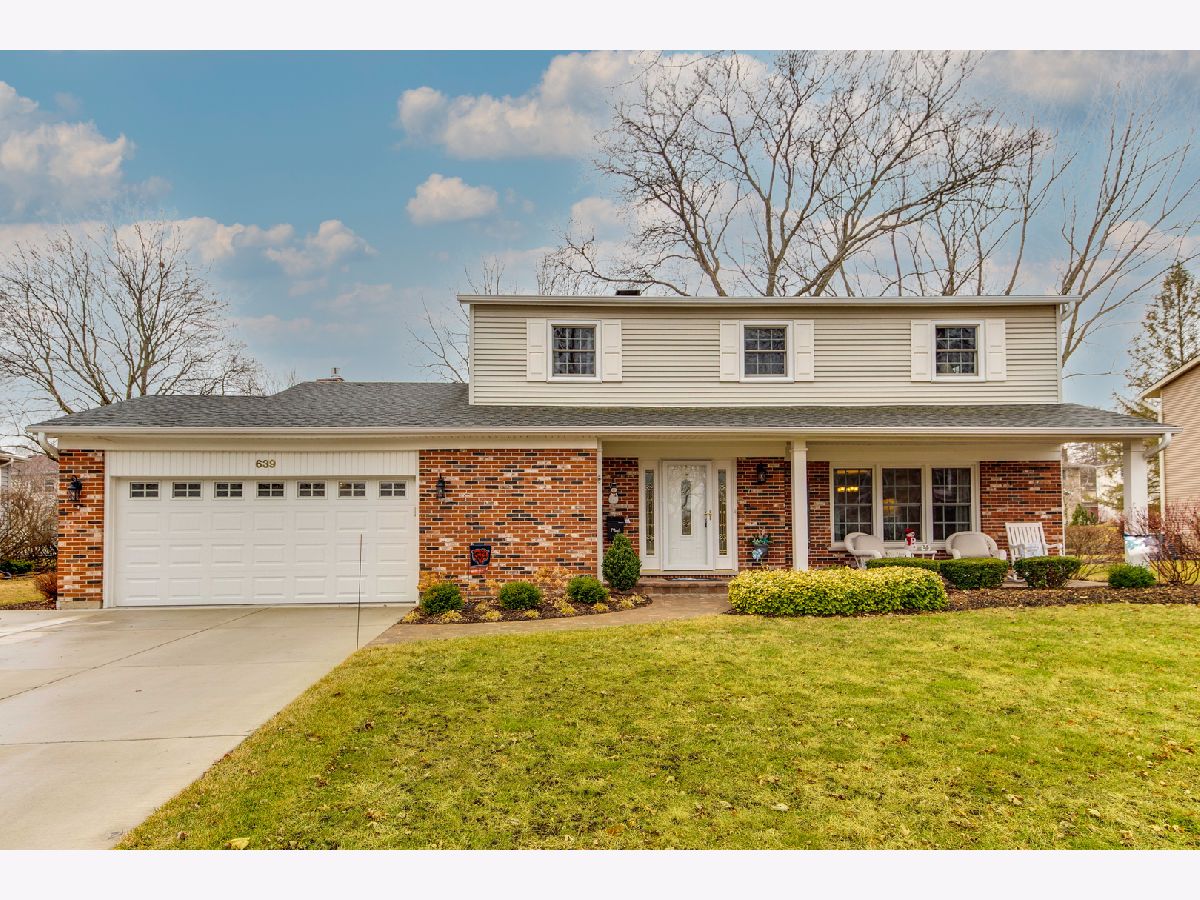 Homes Sold Cambridge East Libertyville Illinois, 639 Golf