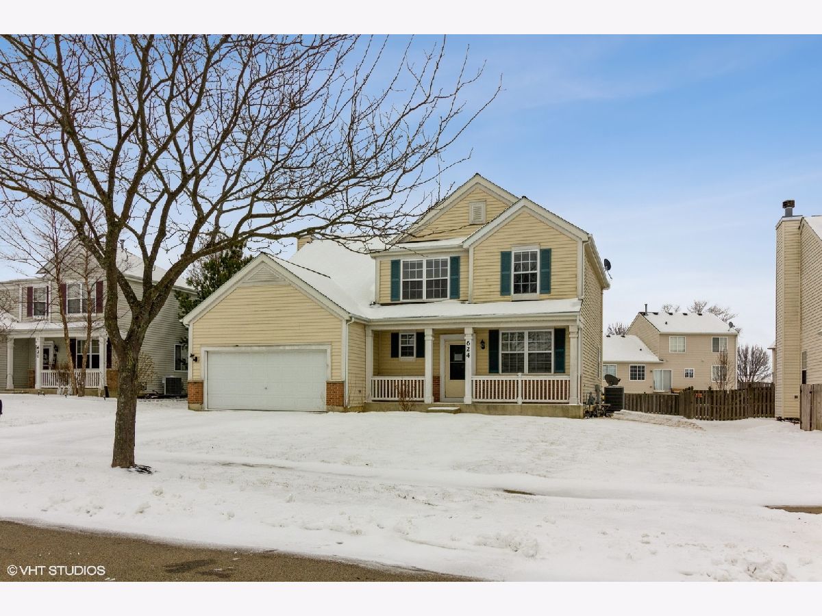 Homes & Condos & Townhomes Sold Summerfield Of Minooka Minooka Illinois, 624 Camden