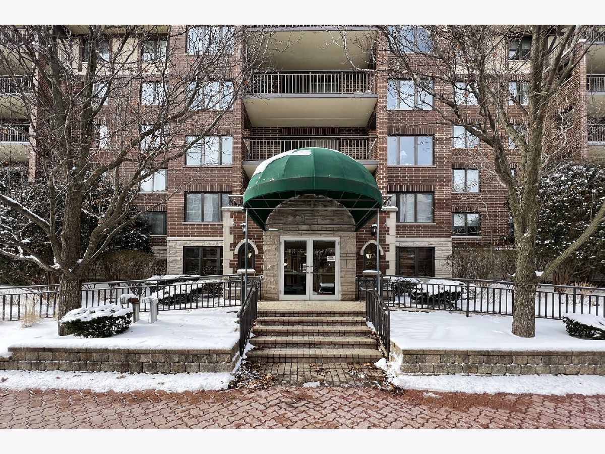 Condominiums Sold Clock Tower Mount Prospect Illinois, 10 Wille