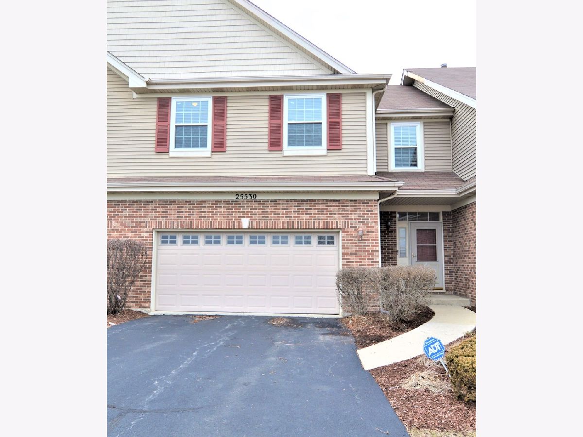 Townhomes & Homes Rented Keating Pointe Channahon Illinois, 25530 Keating