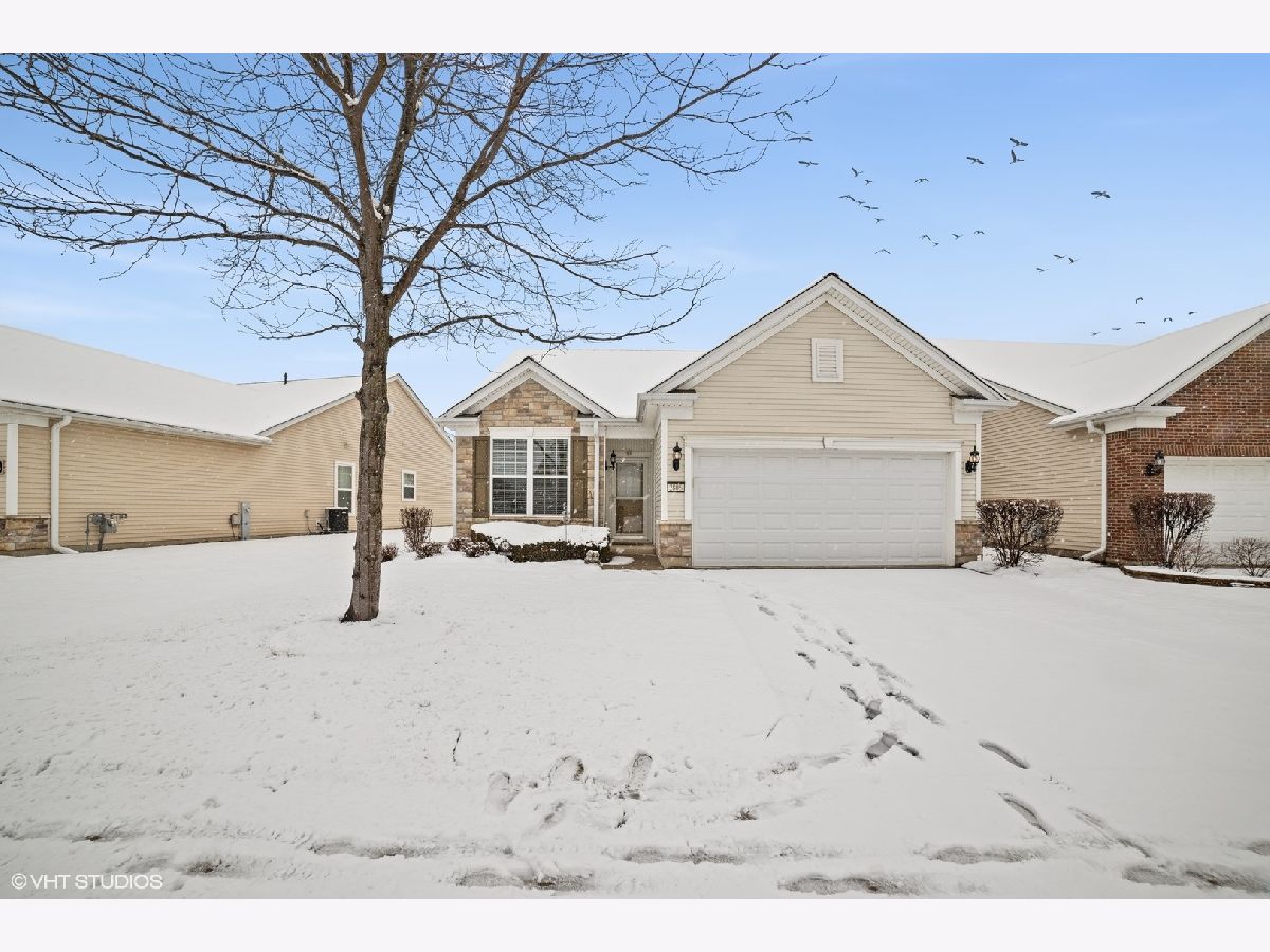 2806 Edgewater Drive, Elgin, Illinois 60124 MLS 11709880 WinterCohen