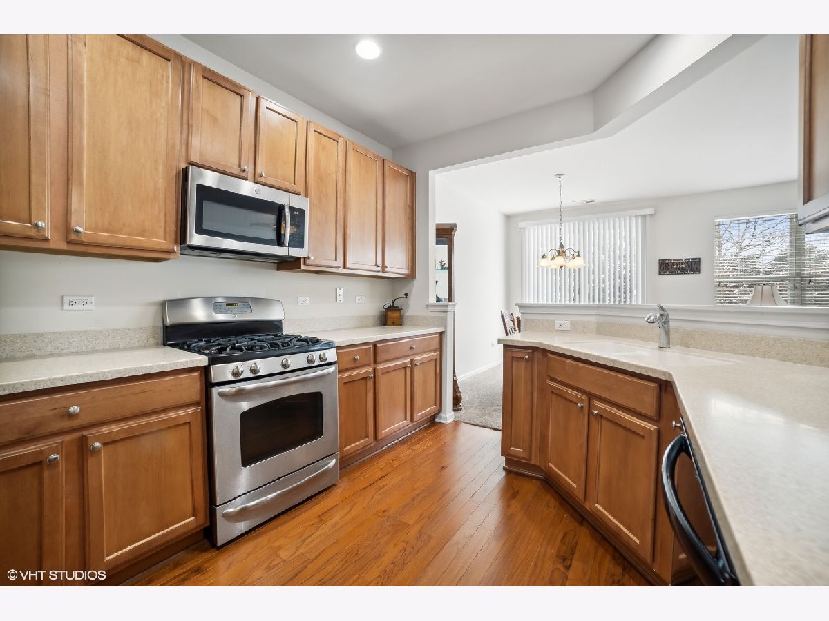 2806 Edgewater Drive, Elgin, Illinois 60124 MLS 11709880 WinterCohen