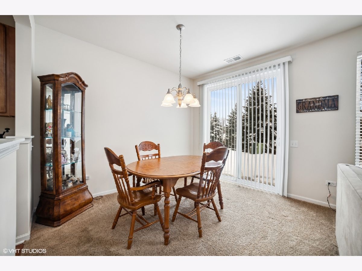 2806 Edgewater Drive, Elgin, Illinois 60124 MLS 11709880 WinterCohen