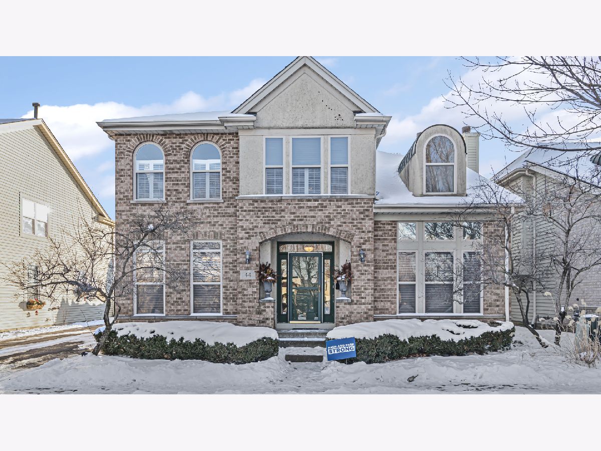 Homes & Townhomes & Condos Sold Fort Sheridan Highwood Illinois, 44 Westover