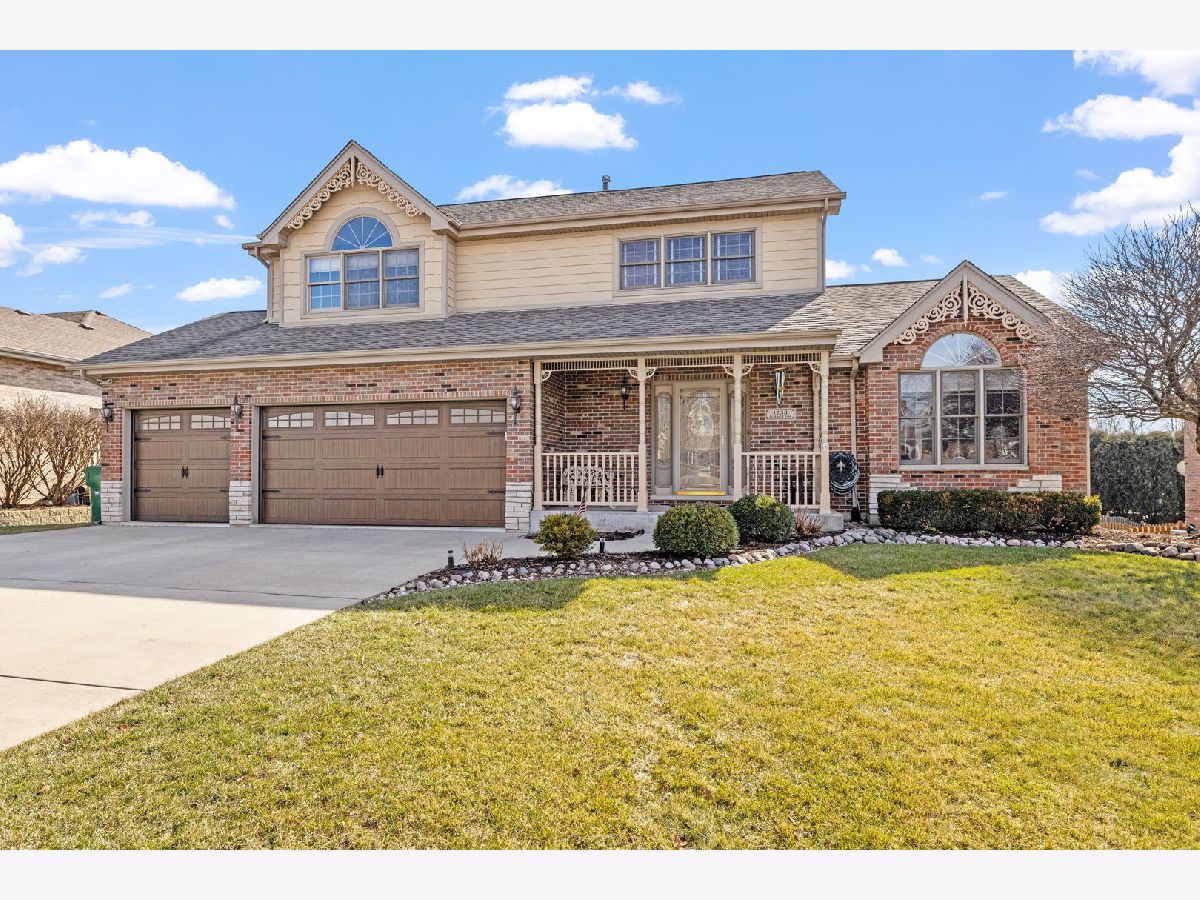 Townhomes & Homes Sold Clover Ridge Estates Lockport Illinois, 1233 Saint Charles