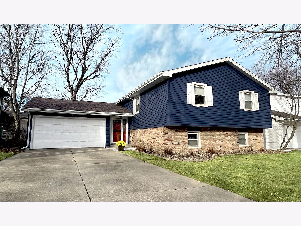 Condos & Townhomes & Homes Sold Northpark Normal Illinois, 210 Belview