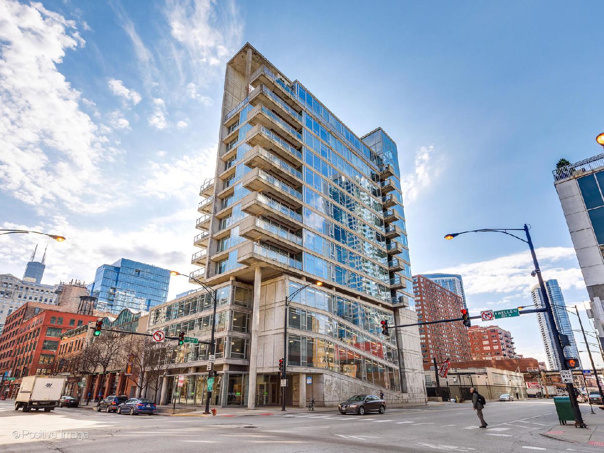 Condominiums Sold Contemporaine Chicago Illinois, 201 Grand